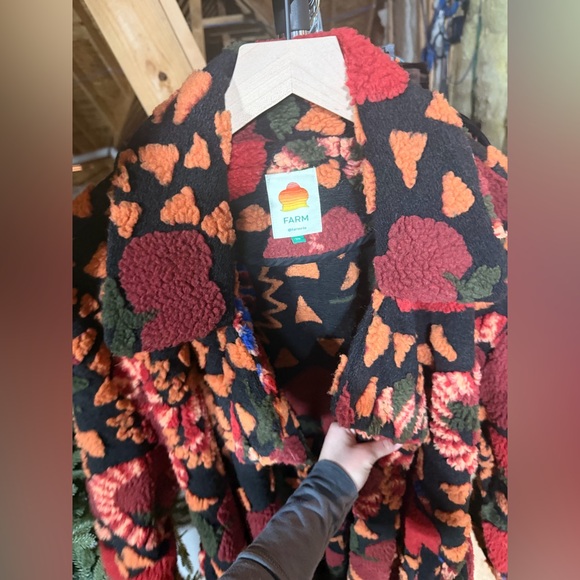 Farm Rio - women’s fluffy knee length jacket - Picture 2 of 5